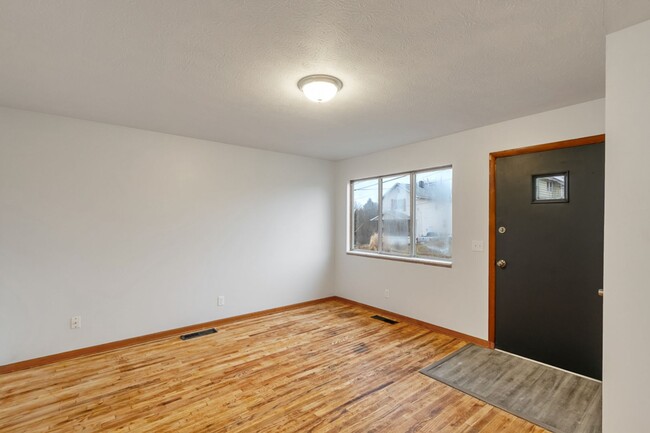 Foto del edificio - Single Family Home