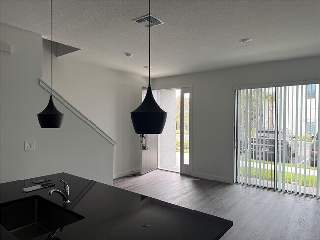 Building Photo - 3213 Energy Dr