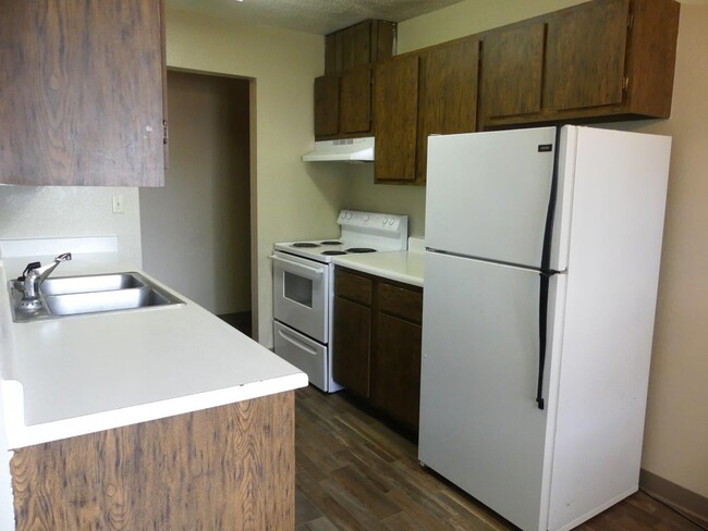 Building Photo - Clairview Apartments