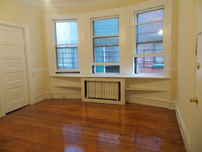 Foto del edificio - 328 S 43rd St