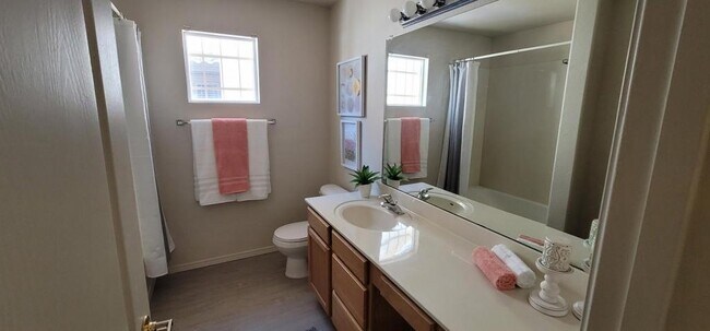 Foto del edificio - 4916 Story Rock ST NW