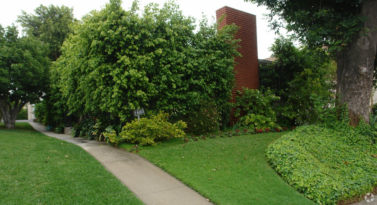 1654 Amberwood Dr, South Pasadena, CA 91030 Apartments in South