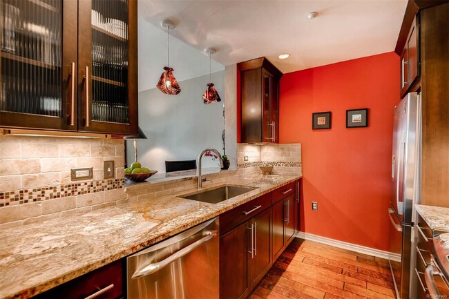 Foto del edificio - 300 W 11th Ave