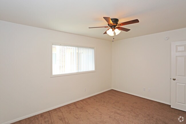 2HAB, 1BA - 675 ft² - Palm Garden Apartments