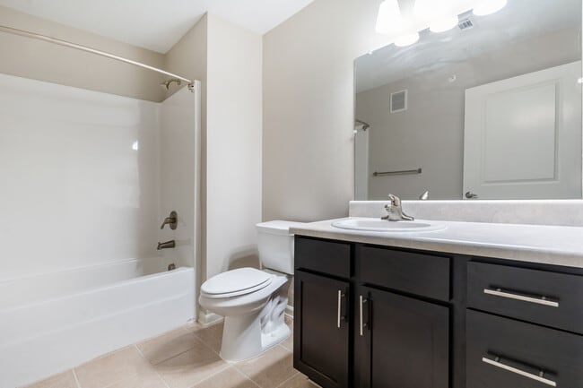 Building Photo - Sansom Pointe Senior