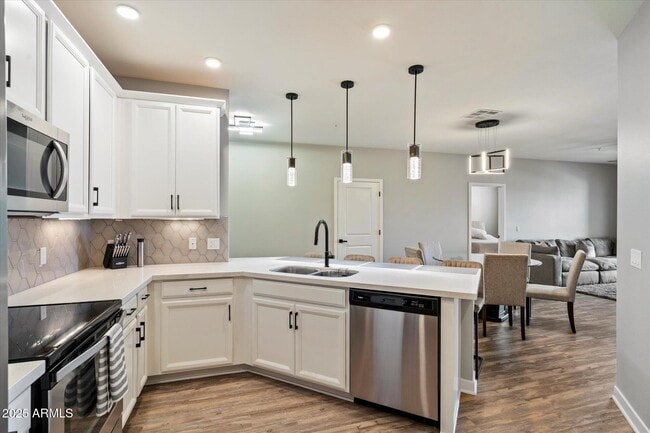 Foto del edificio - 2511 W Queen Creek Rd