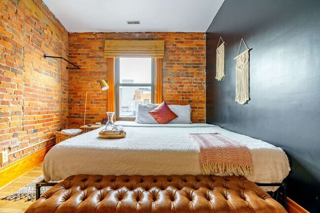 Foto del edificio - 1180 N High St