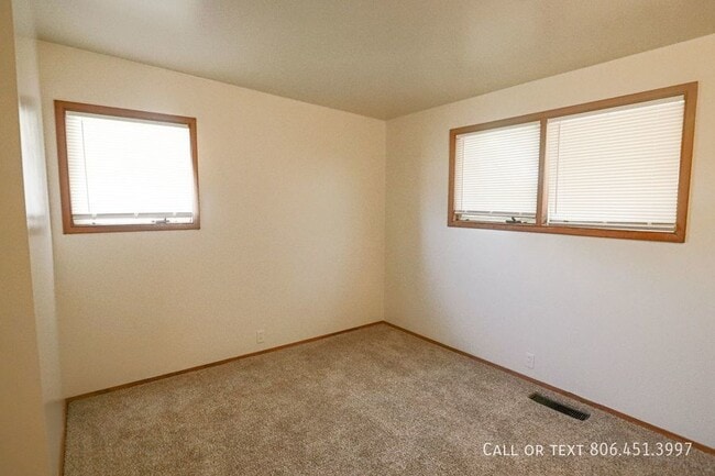 Building Photo - 2405 46th St