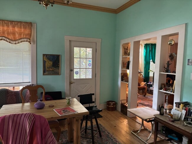 Building Photo - 621 Grant St