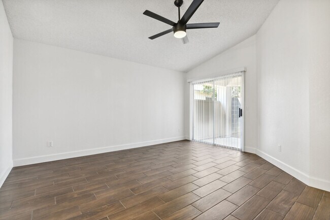 Building Photo - 7420 W Greer Ave