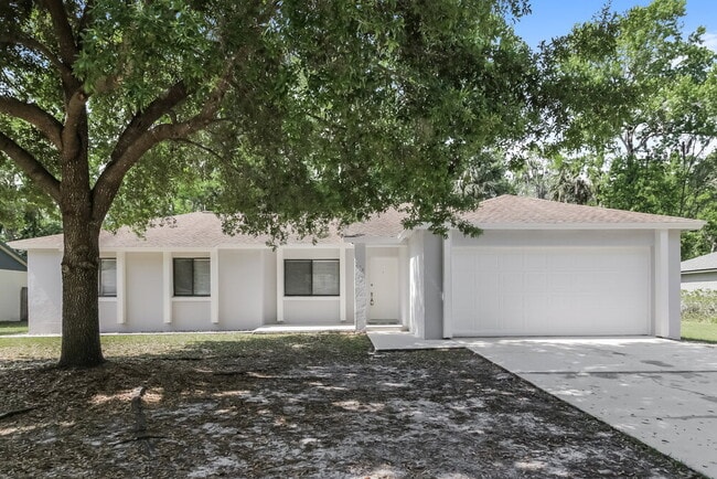 Building Photo - 234 Oak Rd