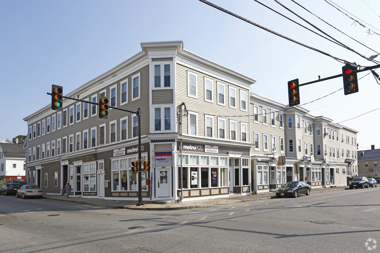 Primary Photo - 258-266 School St
