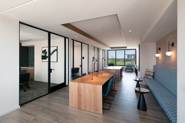 Building Photo - Illume