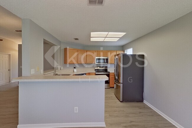 Foto del edificio - 9685 Waterloo Pl