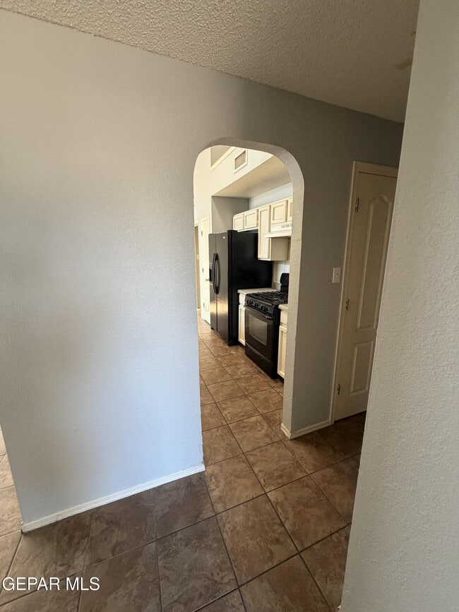 Building Photo - 8613 Pilgrimage Cir