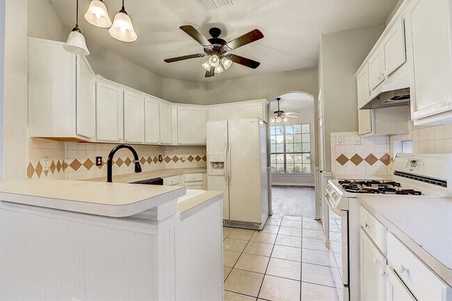 Foto del edificio - 200 Courtney Ln