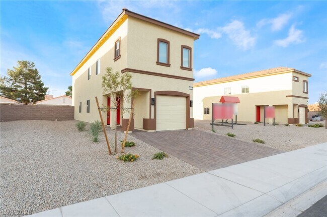 Building Photo - 2112 Abraham Ave