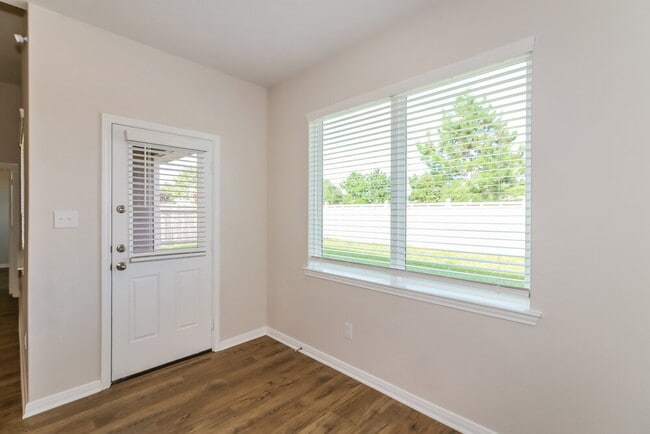 Foto del edificio - 149 Dogwood Point Dr