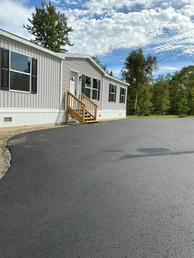 Building Photo - 68 Marus Ln