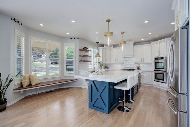 Building Photo - Gorgeous home within the prestigious priva...