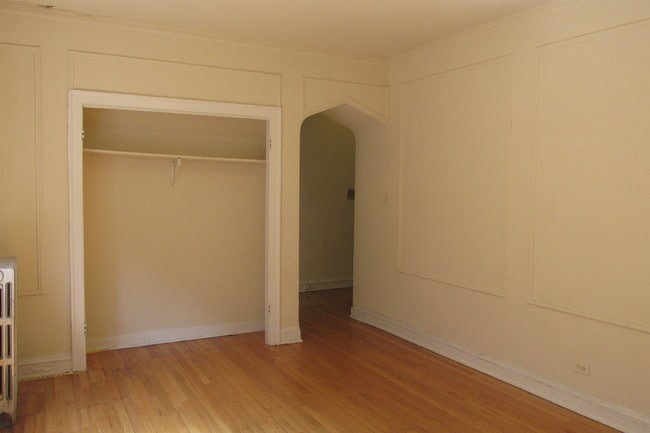 Building Photo - 5244 S Drexel Ave