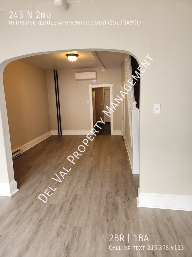 Foto del edificio - 245 N 2nd-