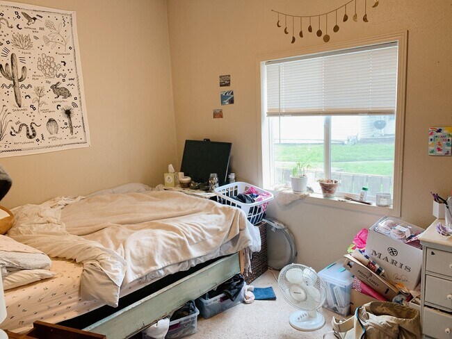 Foto del edificio - York Properties, LLC - 313/315 Gladstone St