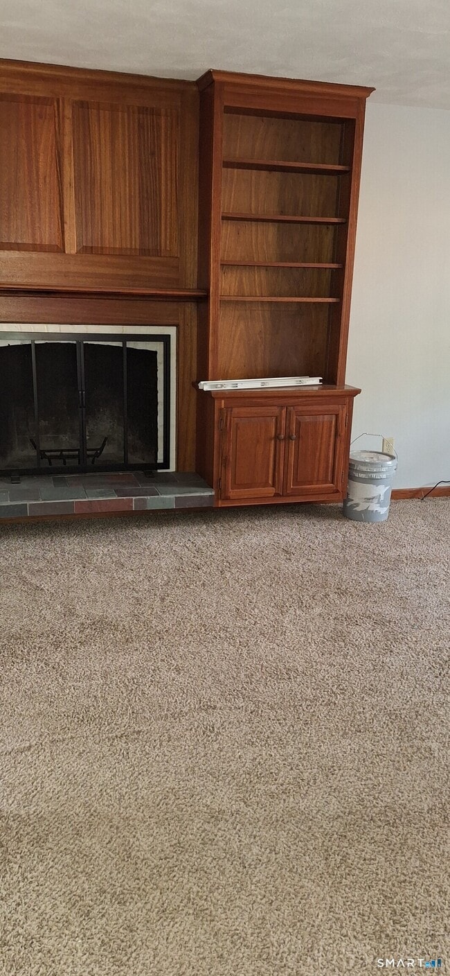 Building Photo - 12 Carpenter Rd