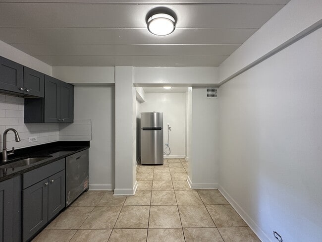 Foto del edificio - 1360 W Touhy Ave