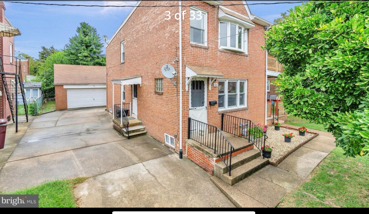 Primary Photo - 1803 Elm St