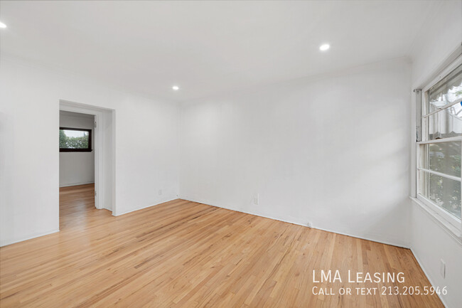 Building Photo - Bright & Modern 1-Bedroom | Newly Renovate...