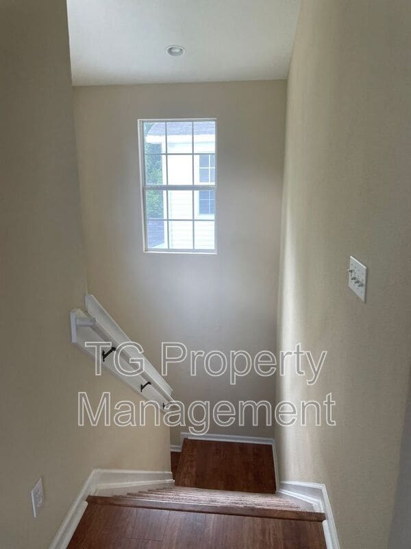 Foto del edificio - 575 Oakleaf Plantation Pky