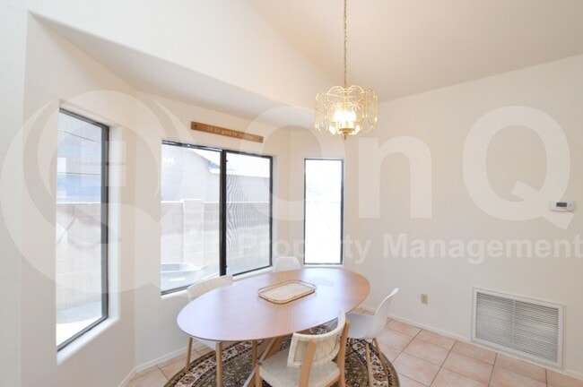 Building Photo - 6609 N 85th Dr