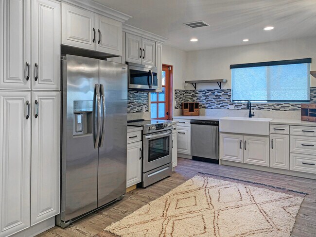Building Photo - 52560 Avenida Ramirez