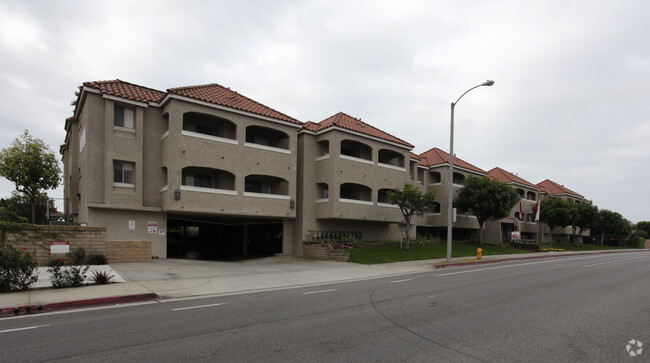 Foto del edificio - Yorktown Apartments