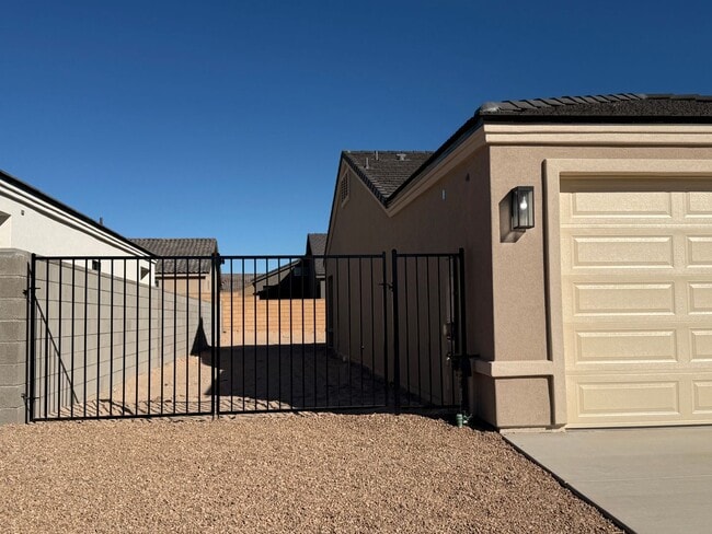 Building Photo - Brand New Home Located in Fort Mohave