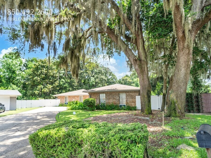 Primary Photo - 333 Jonquil Cir