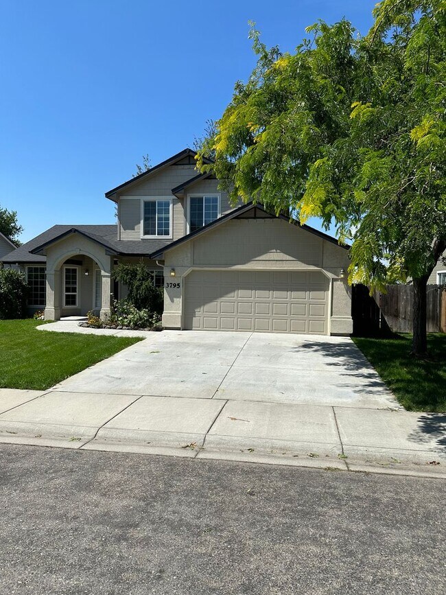 Foto del edificio - 3795 N McKinley Pk Ave