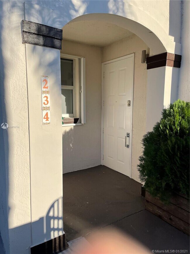 Foto del edificio - 8585 SW 152nd Ave