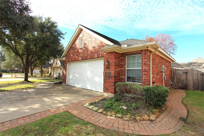 Building Photo - 8719 Preston Field Ln