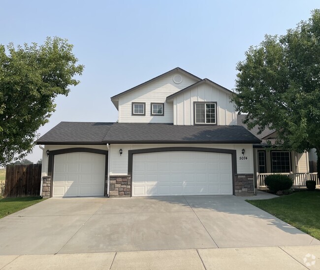 Building Photo - 5074 W Alderstone St