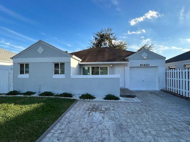 Foto del edificio - 10420 SW 207th St