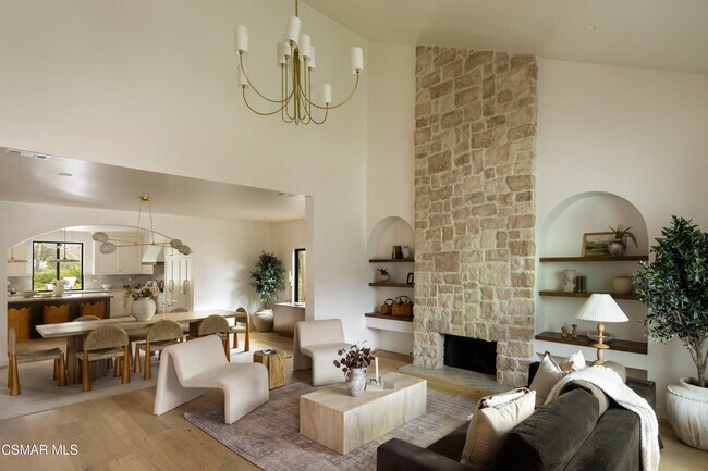 Building Photo - 24005 Clarington Dr