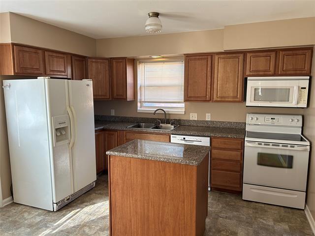 Building Photo - 10142 Lingo Ln