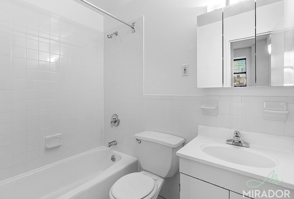 132 E 45th St Unit 10A, New York, NY 10017 Apartment for Rent in New