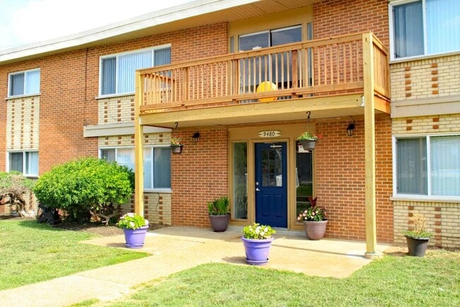 Building Photo - Eden Rock Apartments