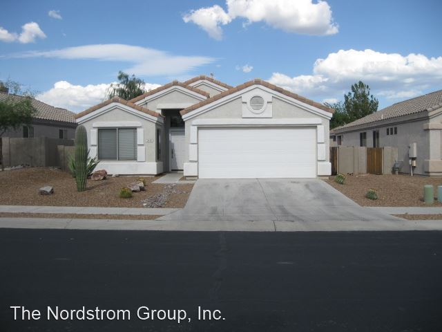 Primary Photo - 3 br, 2 bath House - 2440 N Creek Vista Drive