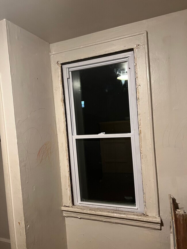 Foto del edificio - 709 Chandler Ave