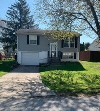 Building Photo - 4307 McClellan Ln