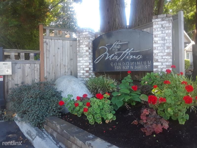 Primary Photo - 1 br, 1 bath Condo - 935 N 200th St